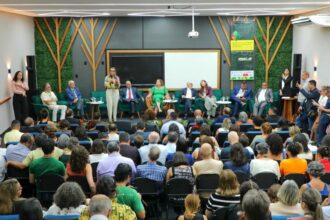 Fapeam participa de encontro entre a comunidade científica da Amazônia e a presidência da COP30