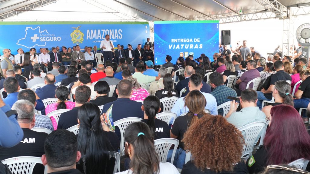 Líder do Governo, deputado Felipe Souza comemora entrega significativa de viaturas para reforçar a segurança do Estado 