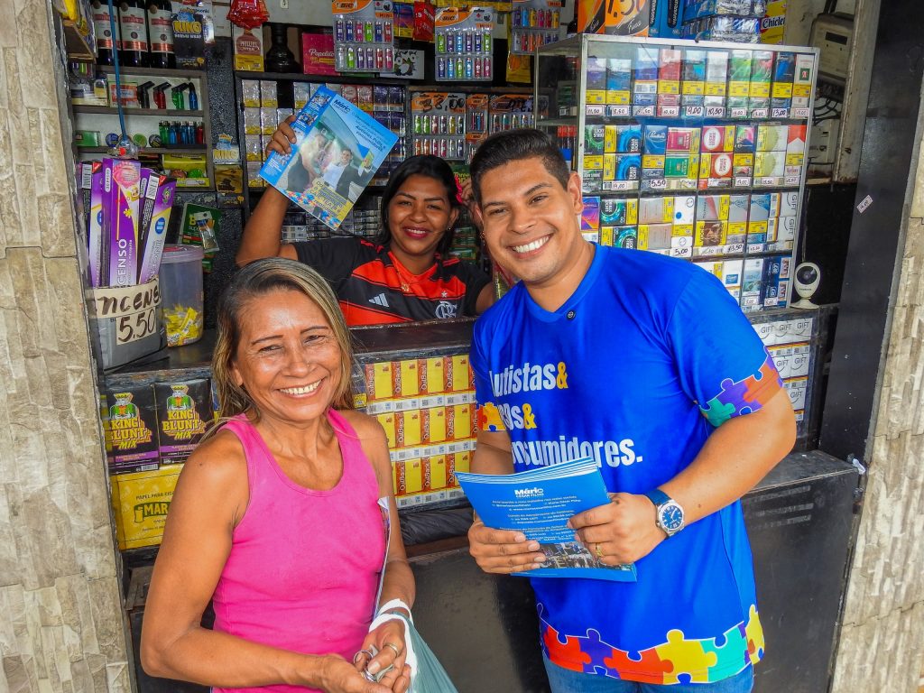 Mário César Filho realiza caminhada de prestação de contas no bairro Campos Sales, zona Oeste de Manaus