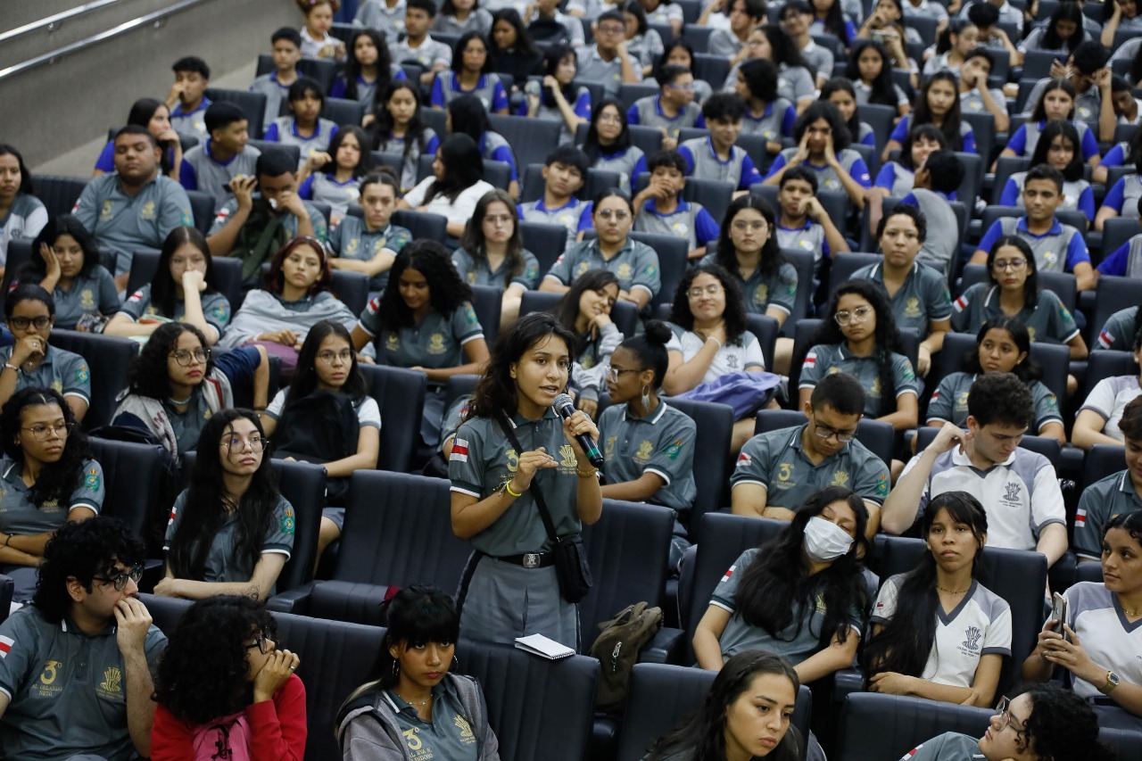 No Dia Mundial da Juventude, Aleam faz balanço de leis voltadas para este público