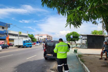 Prefeitura coíbe estacionamento irregular na zona Oeste