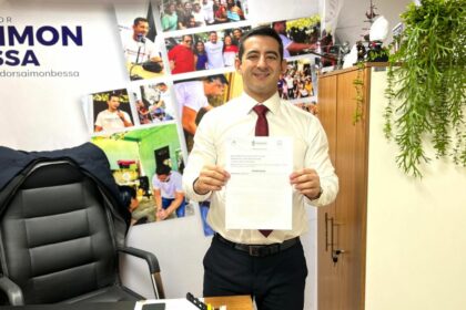 Saimon Bessa tem requerimento atendido e rua no bairro Petrópolis é revitalizada