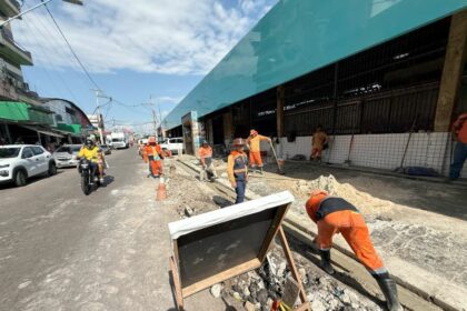 Prefeitura de Manaus intensifica ações de infraestrutura no centro histórico da capital