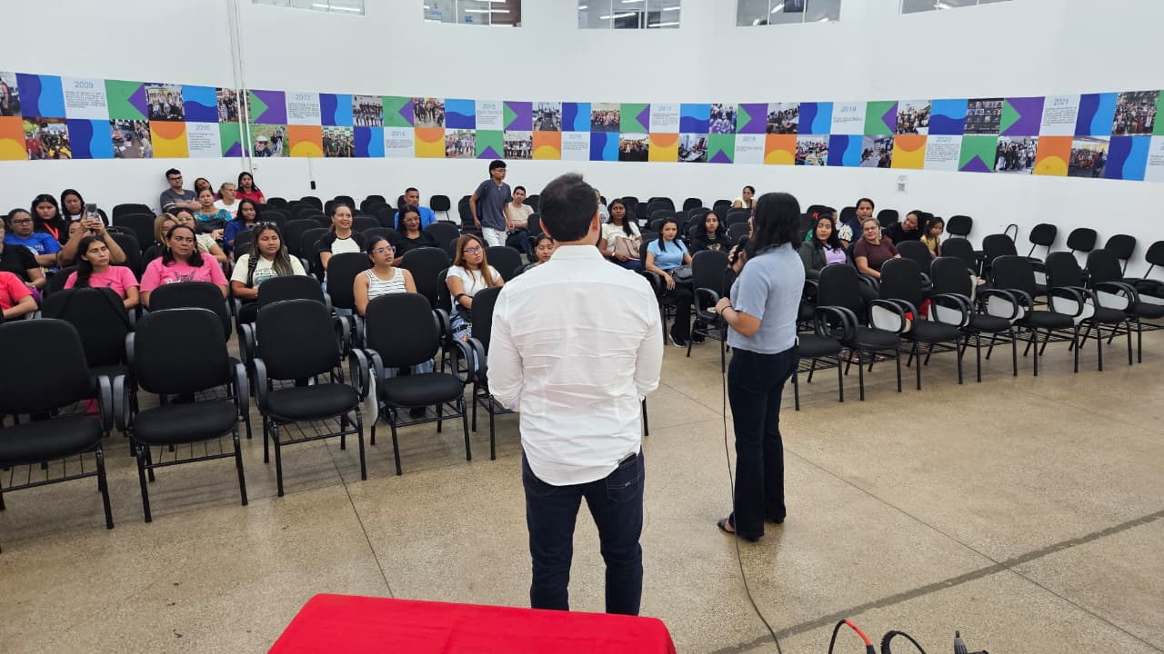 Prefeitura de Manaus realiza ‘Acolhimento Pedagógico’ para novos estagiários da rede municipal de ensino