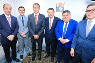 Presidente David Reis participa da entrega da Medalha Ruy Araújo ao ministro Mauro Campbell e ao juiz Lizandro Gomes Filho