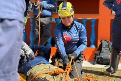 Presidente da Comissão de Proteção aos Animais da Aleam, Joana Darc faz curso técnico de resgate de animais em situação de desastre