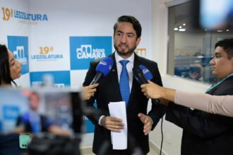 PL de Diego Afonso que propõe proibição de cargos e benefícios públicos a condenados por crimes graves tramita na CMM