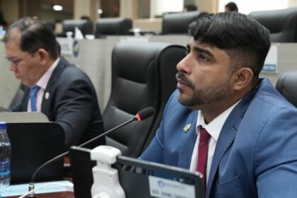 Projeto de Lei que propõe banheiros públicos para pessoas em situação de rua ganha apoio na Câmara Municipal de Manaus