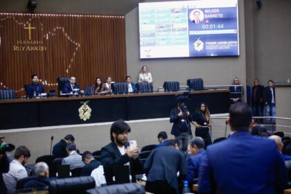 Projetos de Lei sobre criação de Escola de Aquaviários, Segurança Pública e enfrentamento à compulsão por jogos tramitam na Assembleia Legislativa do Amazonas