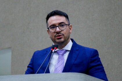 Rodrigo Guedes sugere redução da alíquota do IPVA no Amazonas a Wilson Lima 