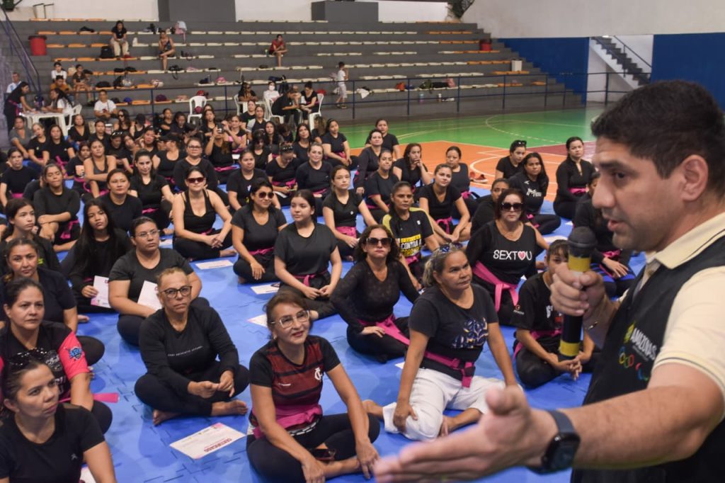 Governo do Amazonas entrega 200 novas faixas no encerramento da 14ª Edição do Curso de Defesa Pessoal Feminina