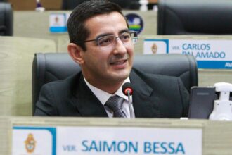 Saimon Bessa propõe programa de capacitação profissional para jovens de Manaus