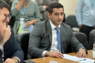 Saimon Bessa propõe criação de cargos de mediadores educacionais na rede municipal de Manaus
