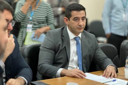 Saimon Bessa propõe criação de cargos de mediadores educacionais na rede municipal de Manaus
