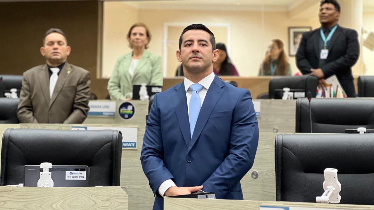 Saimon Bessa solicita escadaria para melhorar mobilidade no Jorge Teixeira