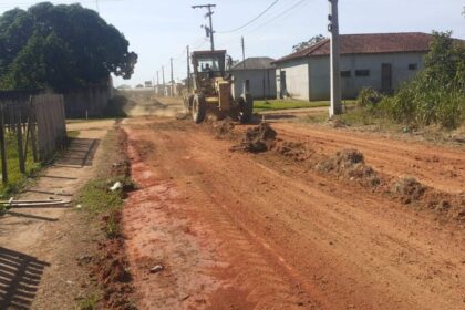 Seinfra recupera ruas do sistema viário de Silves
