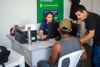 Sejusc realiza ação de cidadania para população em situação de rua