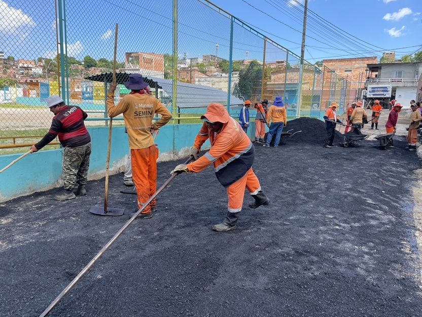 Prefeitura de Manaus realiza recapeamento e transforma infraestrutura de rua do bairro Alfredo Nascimento