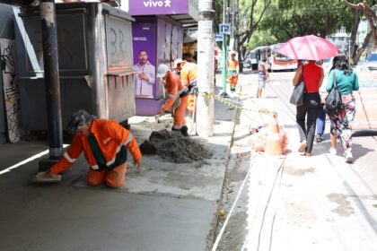 Prefeitura de Manaus avança com revitalização da avenida Getúlio Vargas em ação do Mutirão no Centro