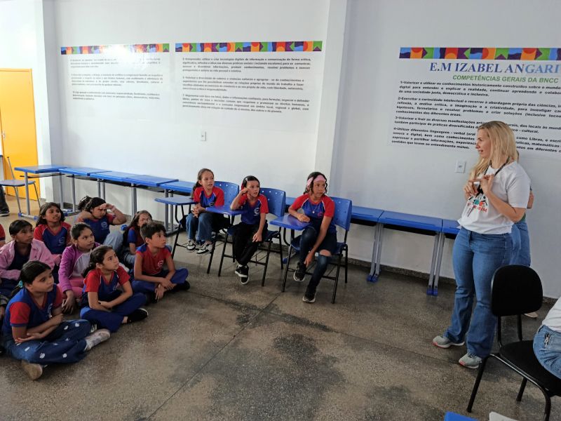 Visa Manaus inicia nova edição do projeto ‘Fiscal Mirim’ com apresentações em duas escolas municipais
