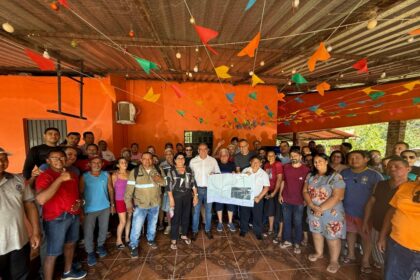 Sinésio Campos articula pavimentação do ramal Cláudio Mesquita, na BR-174