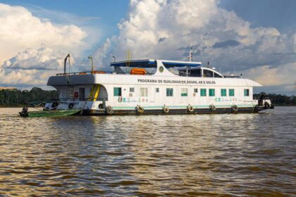 Monitoramento ambiental histórico no Amazonas: UEA lidera estudo de larga escala no rio Madeira