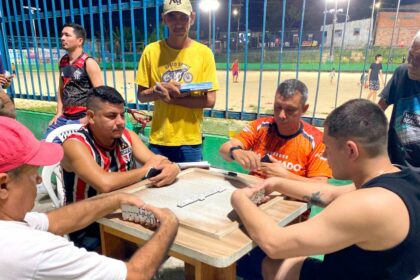 Carlos Pai Amado prestigia Copa de Dominó em homenagem ao Dia dos Pais em Manaus
