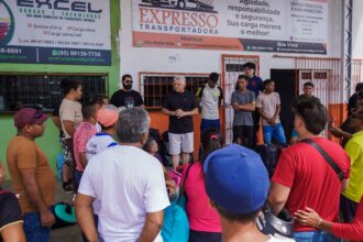 Prefeitura de Manaus encaminha 49 trabalhadores para vagas fora do Estado em parceria com a Minerva Foods