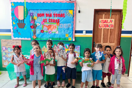 Cmei Francisco Pereira realiza exposição do Programa Aprende +