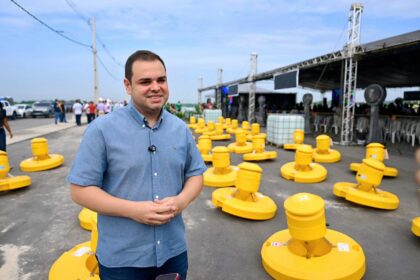 Presidente Roberto Cidade anuncia emendas para o setor primário durante entrega de insumos e implementos agrícolas