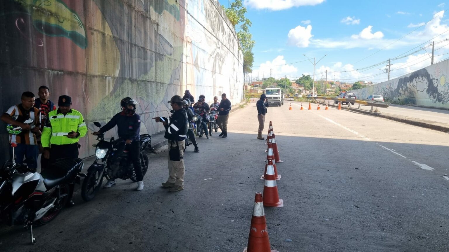 Fiscalização autua 62 veículos nas zonas Norte e Leste