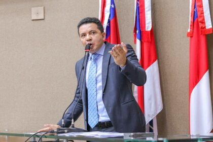 Deputado Delegado Péricles cobra nomeação de concursados da Polícia Civil e valorização da tropa durante sessão na Aleam