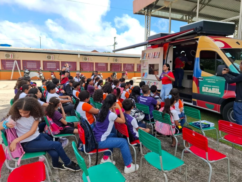 Arte, leitura e audiovisual: Oficinas do MovCEU promovem capacitação cultural em comunidades do Amazonas