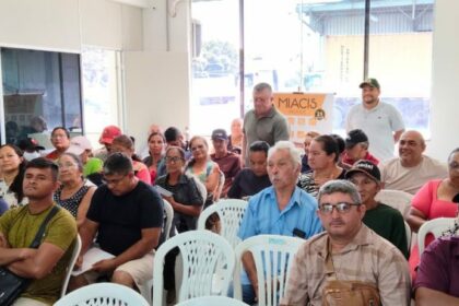 Em Rio Preto da Eva, Governo do Amazonas realiza ação de crédito rural e cursos durante Feiras da Laranja e Piscicultura
