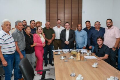 Wilker Barreto participa de assinatura de termo de cooperação entre Porto Velho e Canutama para manutenção de estradas vicinais
