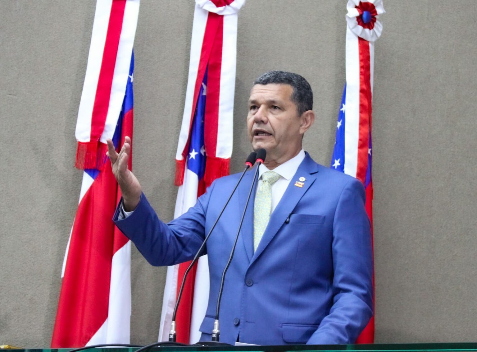 Comandante Dan afirma que população do interior do Amazonas clama por água potável