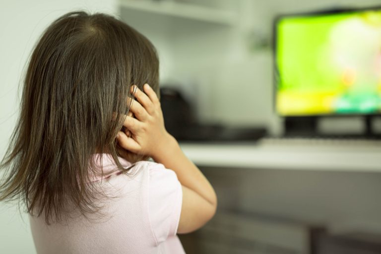 Comissão de Saúde debate implantação do programa Casa Azul para pessoas com autismo