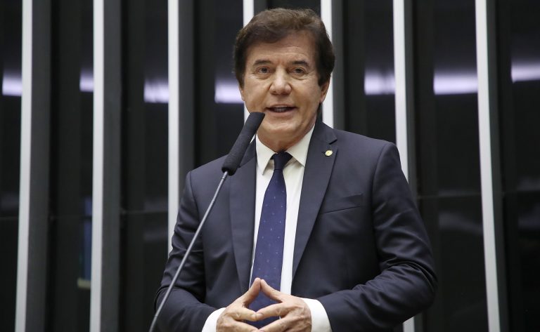 Comissão aprova projeto que amplia informações aos turistas nos aeroportos