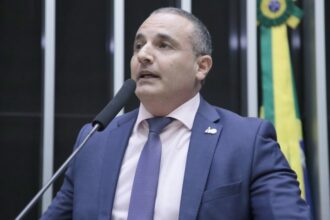 Projeto obriga condenados a ressarcirem suas vítimas