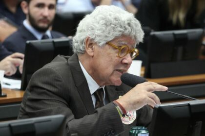 Comissão aprova garantia de inviolabilidade de tenda cigana
