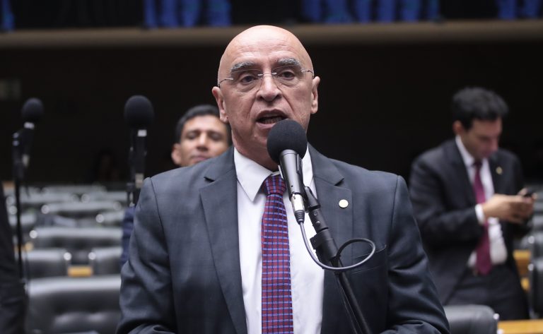 Comissão aprova indenização por tempo de serviço a servidores comissionados do Senado