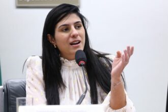 Comissão aprova diretrizes nacionais para aleitamento materno
