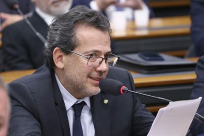 Subcomissão especial debate política federal de isenções e benefícios fiscais