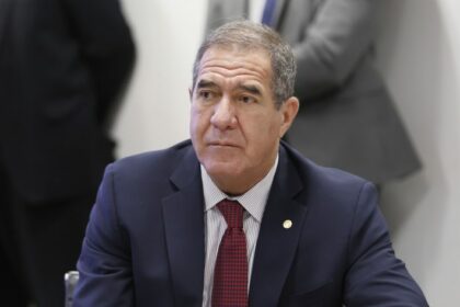Comissão aprova projeto que reduz custos de desativação de instalações petrolíferas