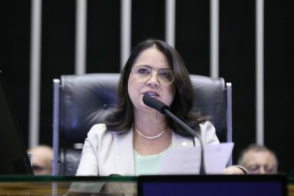 Projeto cria programa especial para descentralizar tratamento de câncer no SUS