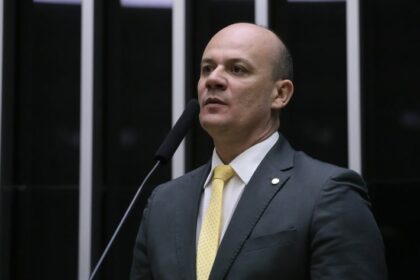 Comissão aprova perda automática de cargo para condenados por estupro de vulnerável