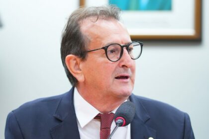 Comissão aprova projeto que prioriza pessoas idosas nos serviços de atendimento ao consumidor