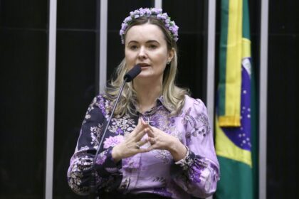 Comissão aprova projeto que deixa para estados decidirem sobre venda de bebida em estádios