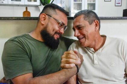 Dia do Pais: Transplante de rim realizado no Delphina Aziz fortalece laços entre pai e filho no Amazonas