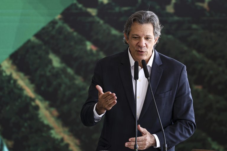 Comissão de Agricultura cancela audiência para ouvir Fernando Haddad